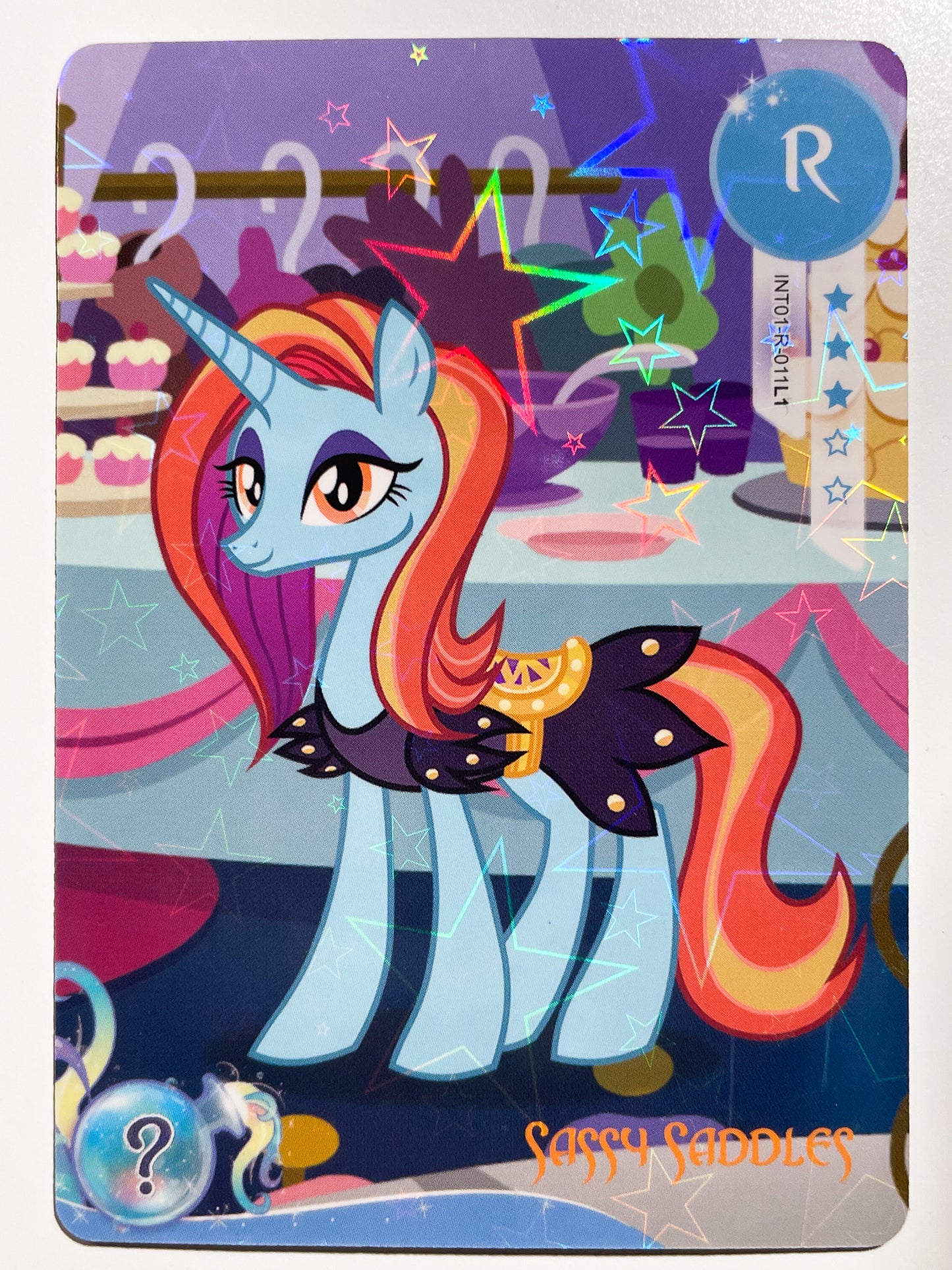 Sassy Saddles (R) INT01-R-011 L1