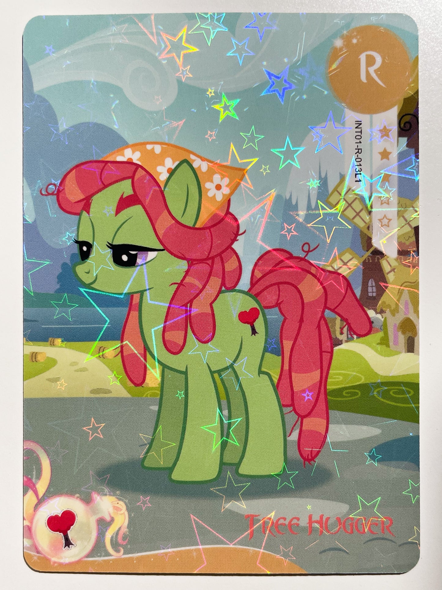 Tree Hugger (R) INT01-R-013 L1